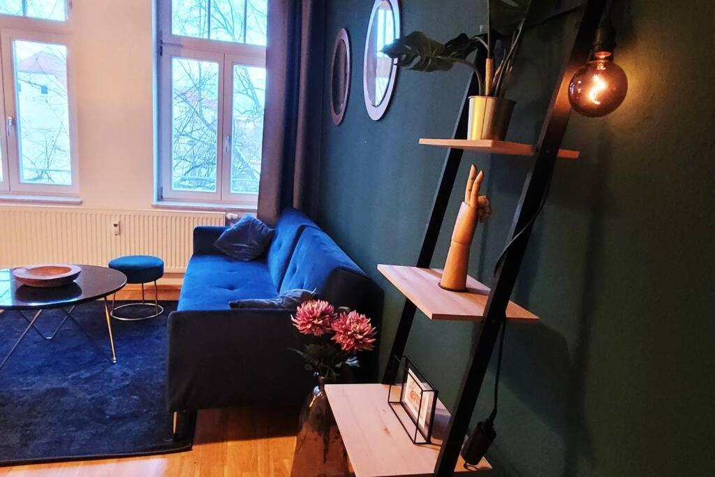 Design Altbauwohnung Mit Balkon Und Parkplatz Лайпциг Екстериор снимка